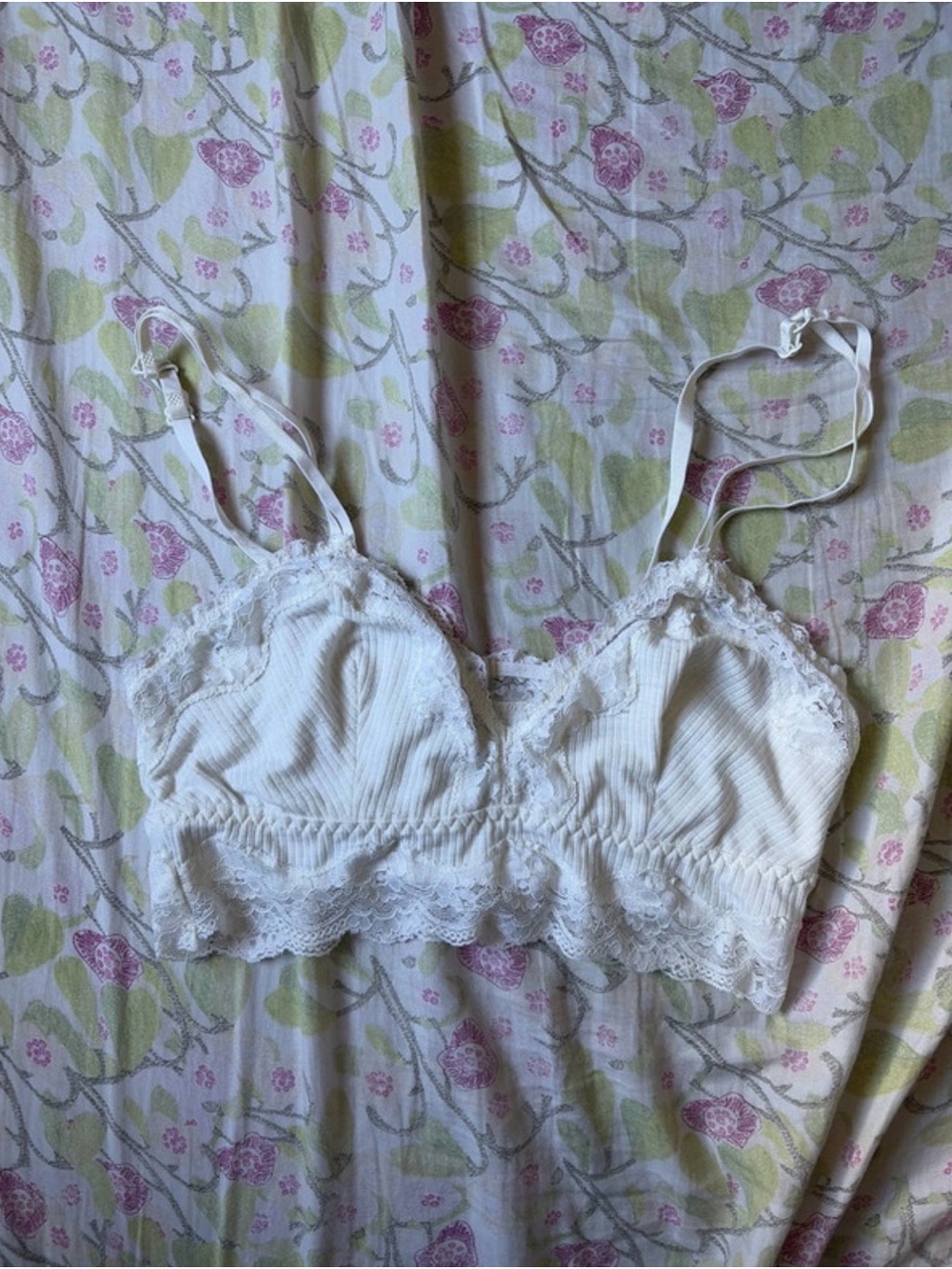 Lace-Trim Ribbed Bralette in White